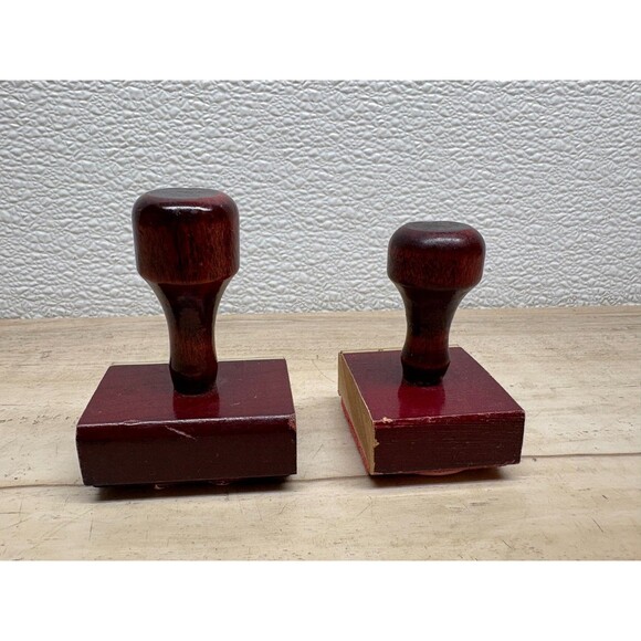 Vtg Set Of 2 Wood Handle Rubber Stamps Pig & Honest Wool - Picture 2 of 6